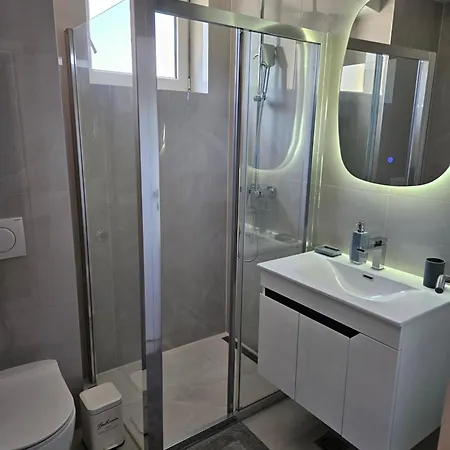Ena Apartment