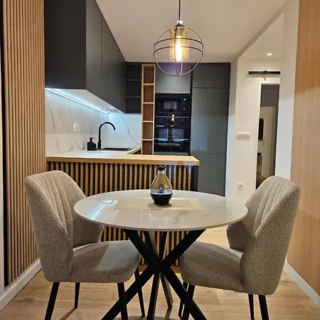 Ena Apartment *