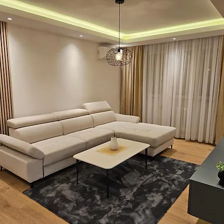 Apartment Ena *