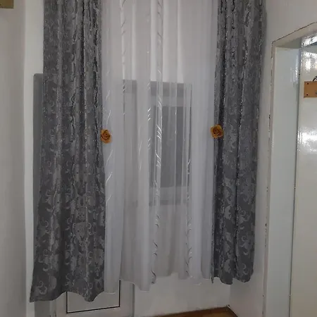 Apartament Apartman Ena